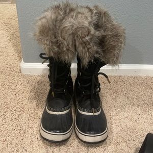 Sorel Joan of Arctic Boot size 10, black